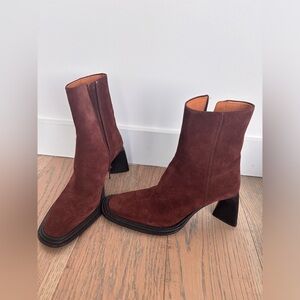 NEVER WORN! Alexander Wang Booker Boot, size 6 brown suede